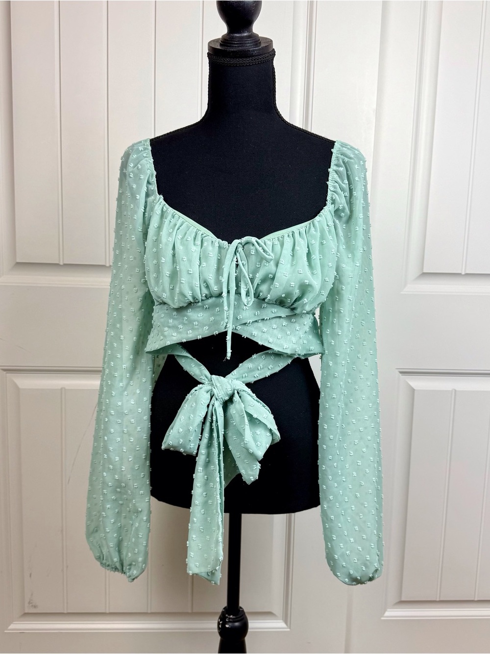Windsor Mint Swiss Dot Babe Tie-Front Ballon Sleeves Boho Travel Crop Top